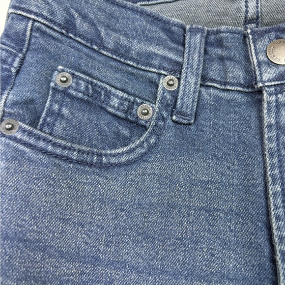 Universal Thread Mid Rise 80s Slim Jeans Size 2 Dark Wash NWT Stretch - Picture 8 of 11